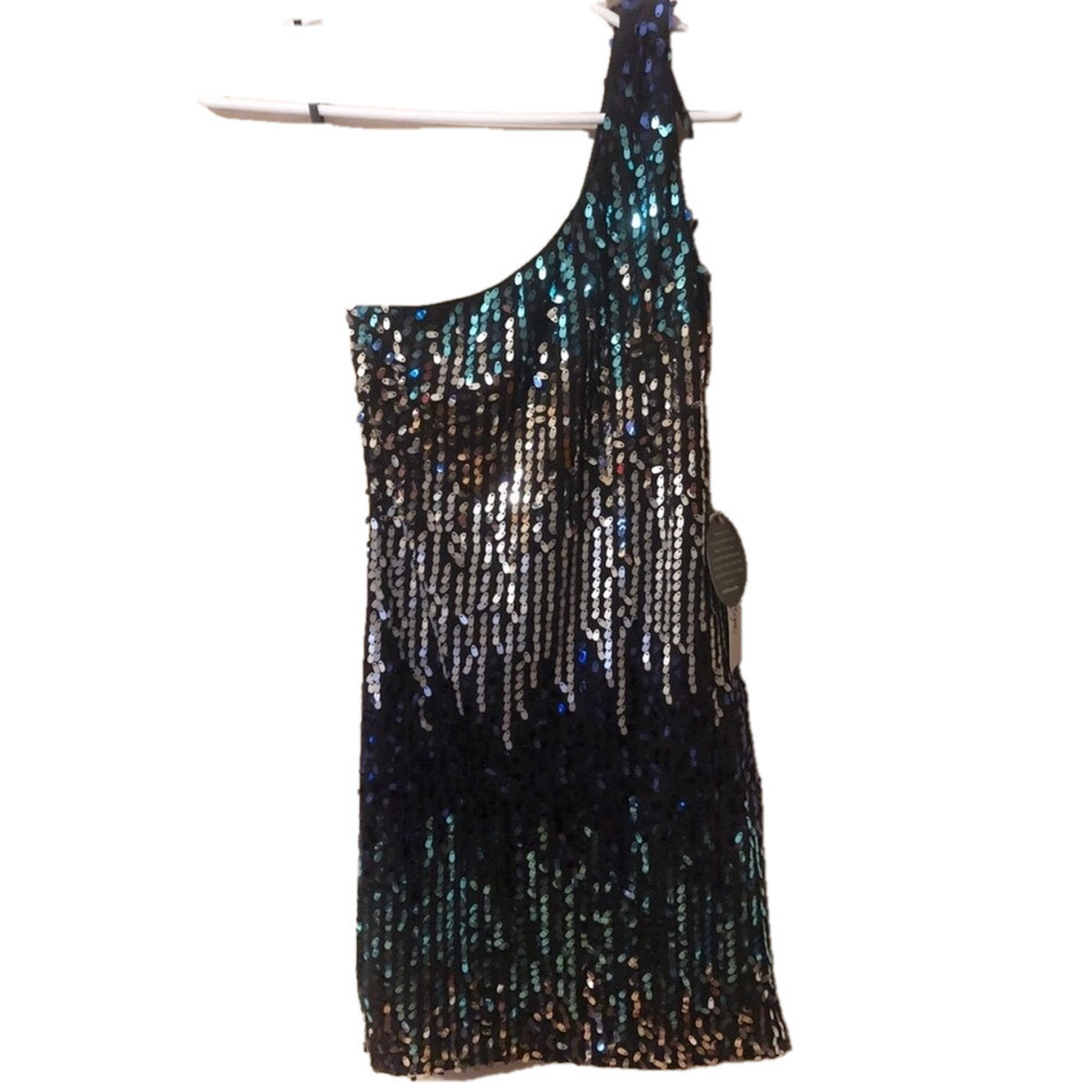 ⭐️ 3 For $15 Love Reign Sequins Dress